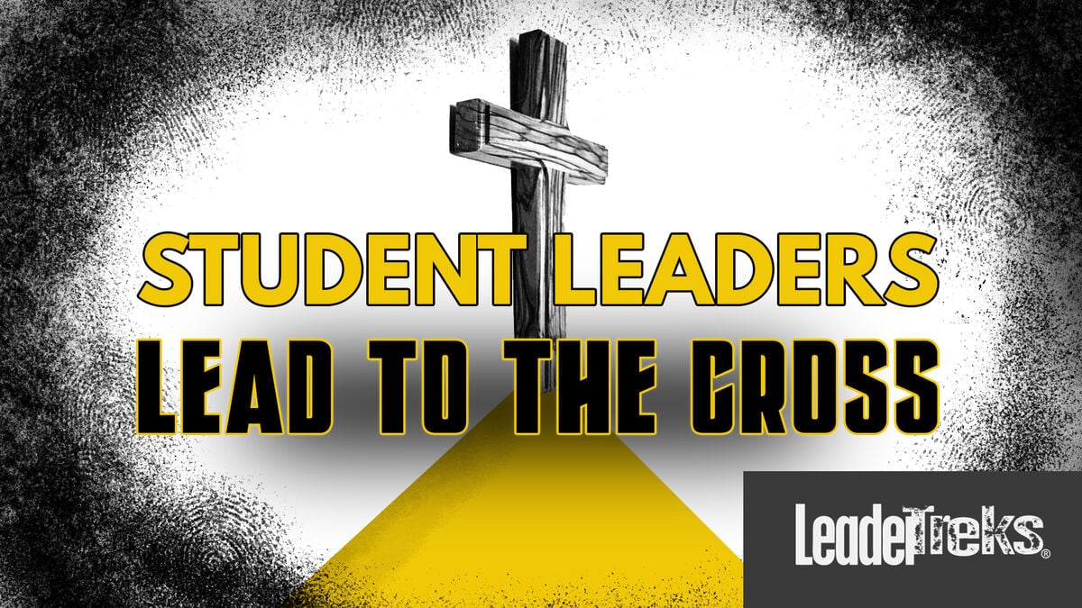 Student Leaders Lead to the Cross image number null